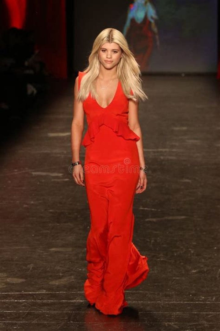 Sofia Richie runway